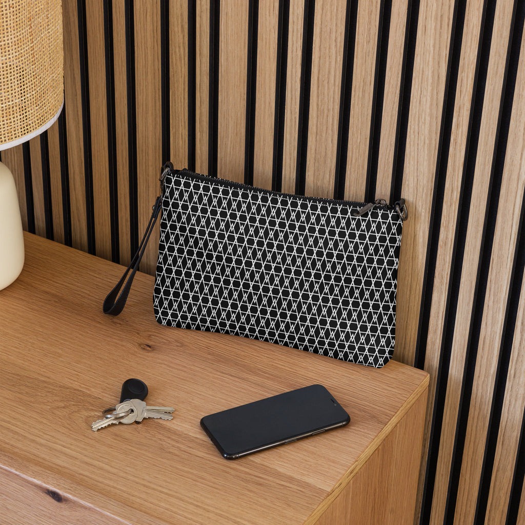 DIAMOND WEAVE™ NOIR CROSSBODY BAG