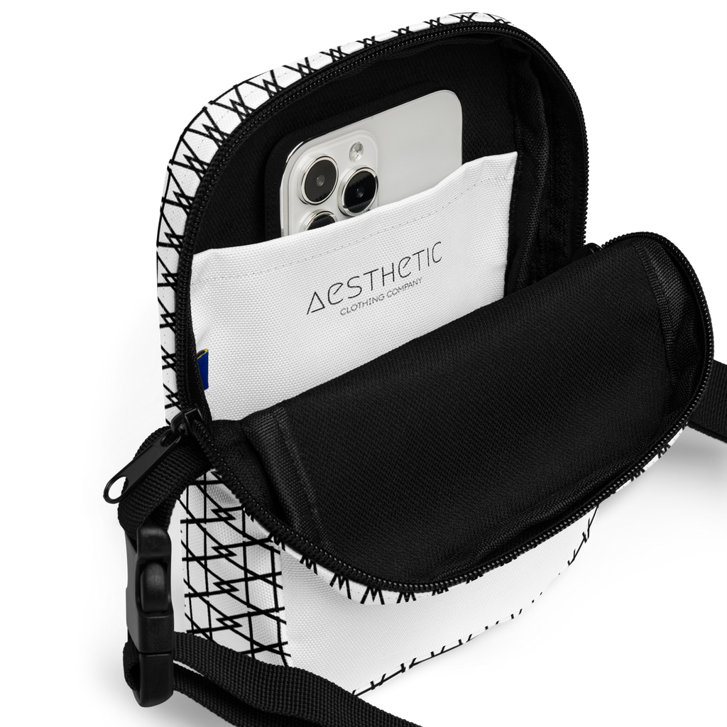 DIAMOND WEAVE™ CROSSBODY MESSENGER BAG
